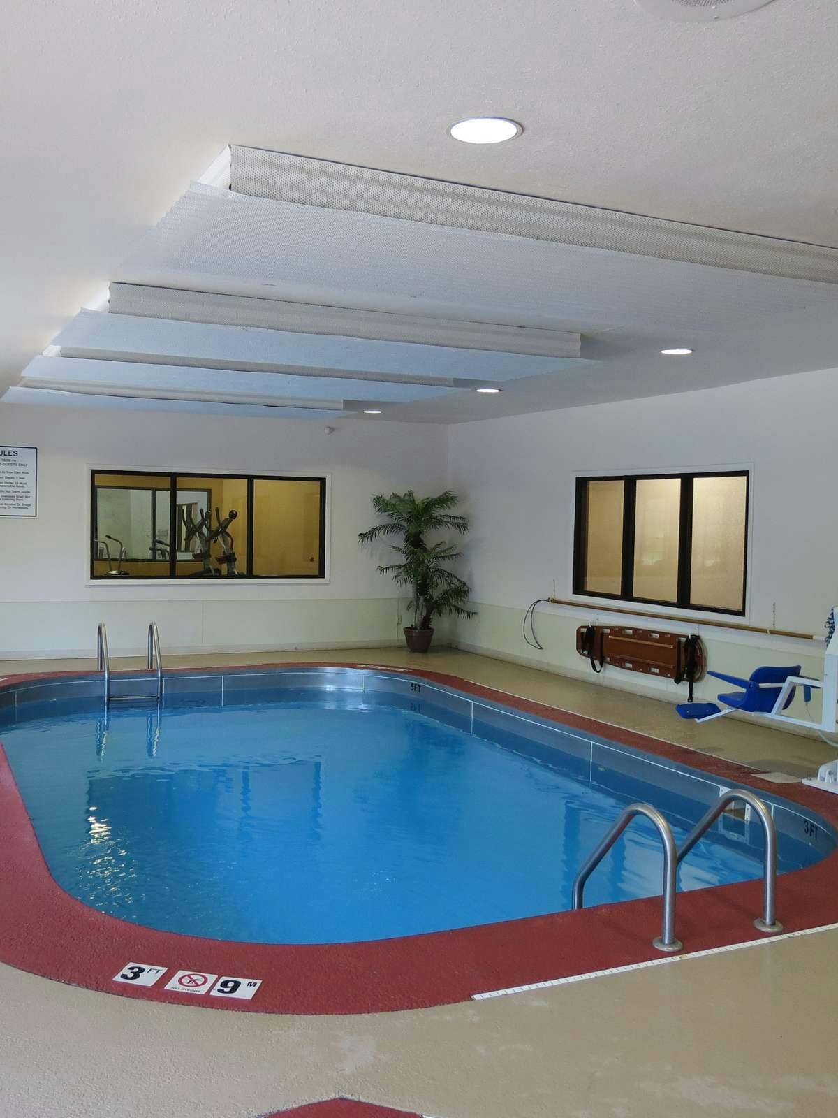 Hotel Holiday Inn Express Henderson N Evansville South photo 4