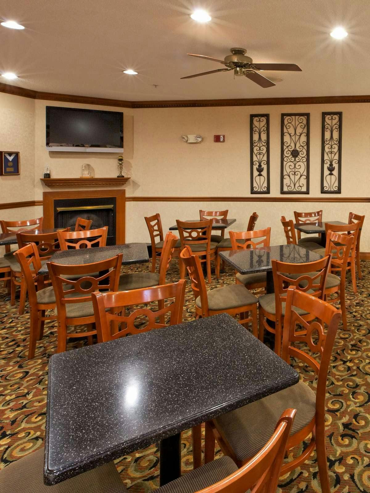 Hotel Holiday Inn Express Henderson N Evansville South photo 3