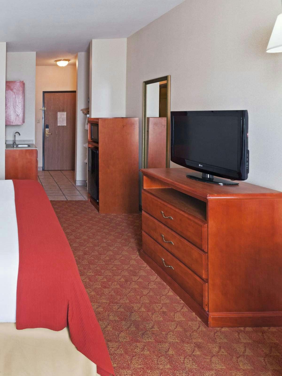 Hotel Holiday Inn Express Hotel & Suites Abilene photo 2