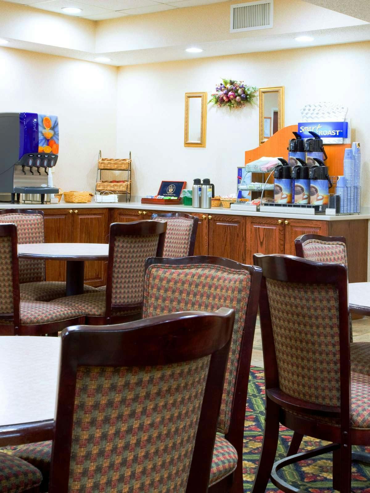 Hotel Holiday Inn Express Hillsville photo 4