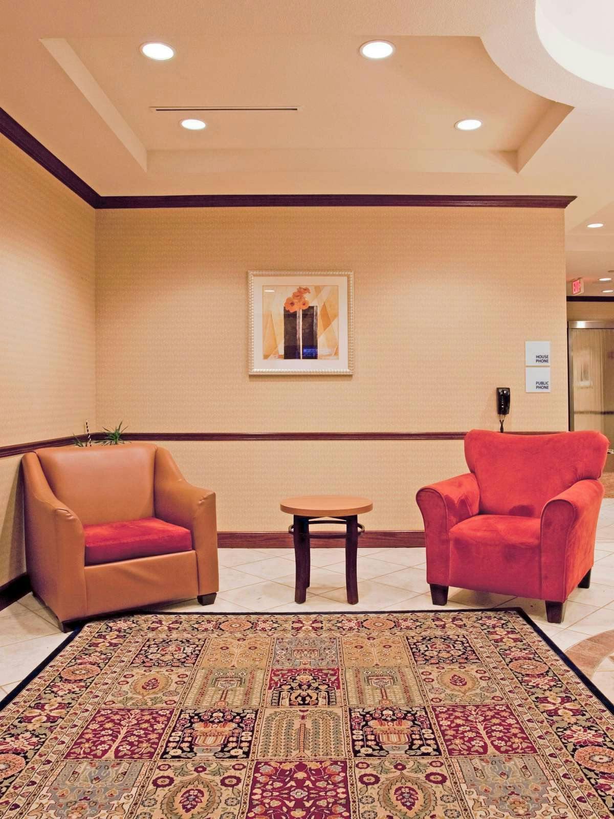 Hotel Holiday Inn Express Hotel & Suites Amarillo South photo 3