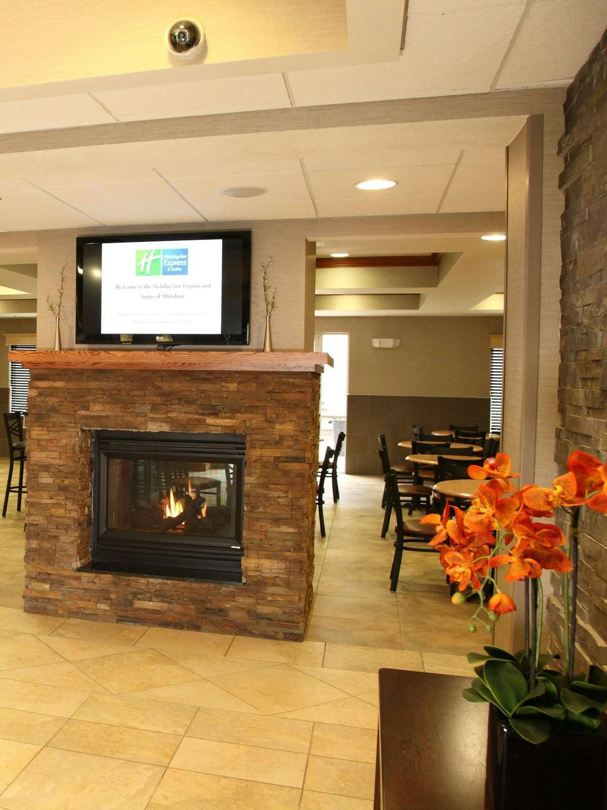 Hotel Holiday Inn Express Hotel & Suites Aberdeen photo 3