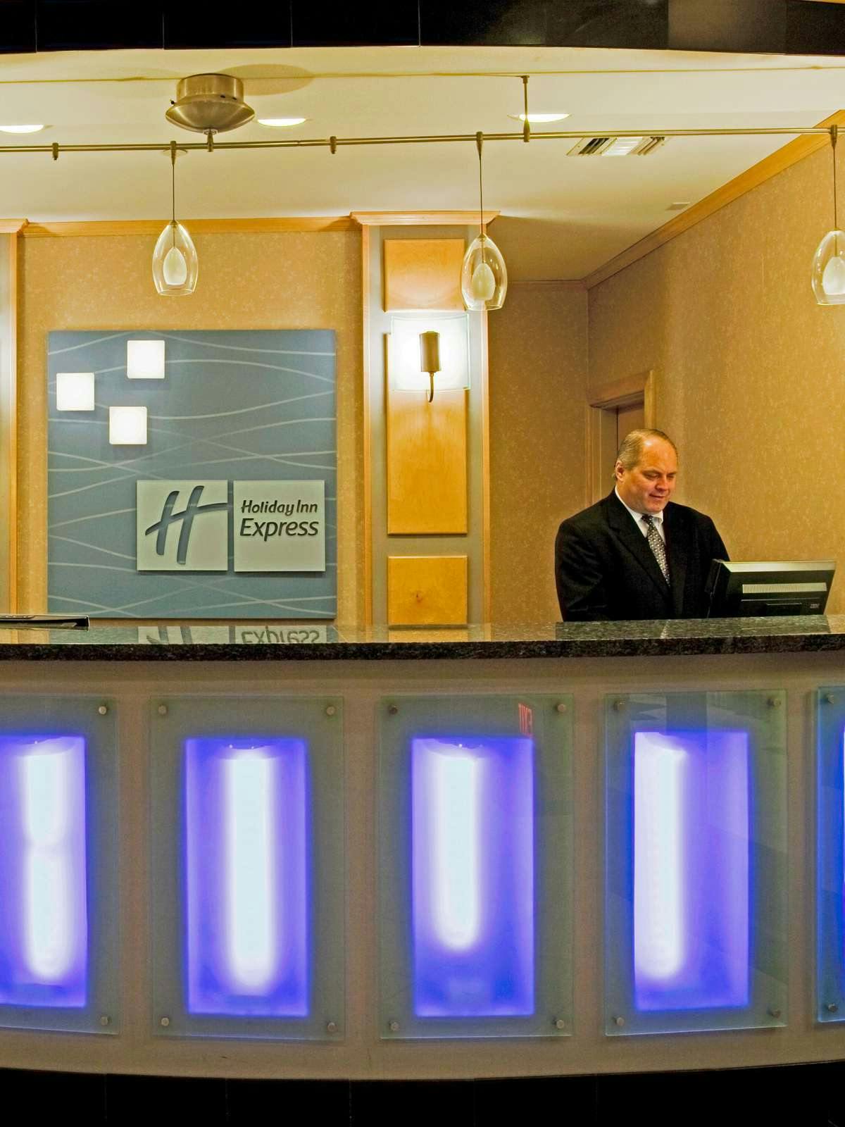 Hotel Holiday Inn Express Hotel & Suites Amarillo photo 5