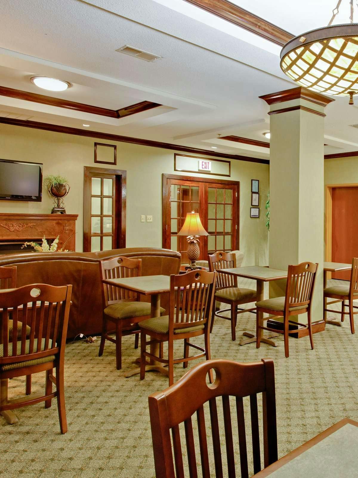 Hotel Holiday Inn Express Hotel & Suites Athens photo 5