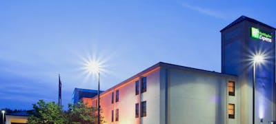 Holiday Inn Express Hillsborough