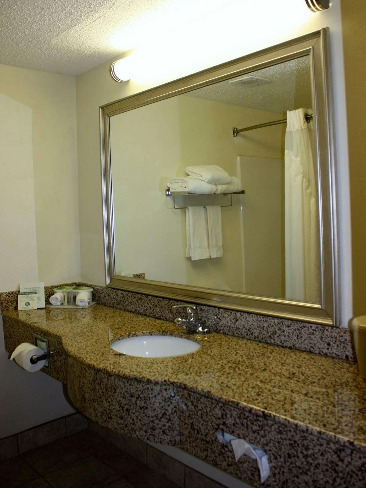Hotel Holiday Inn Express Hillsborough photo 2
