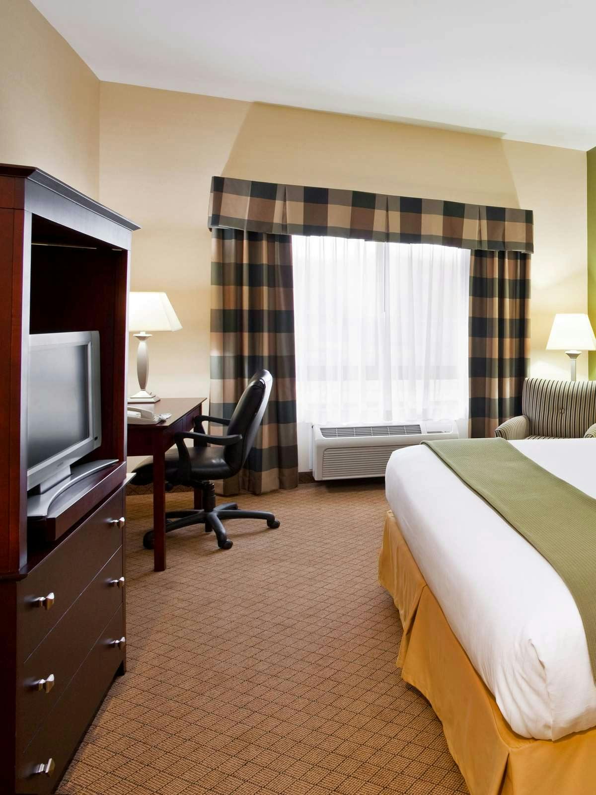 Hotel Holiday Inn Express Hotel & Suites Athens photo 3