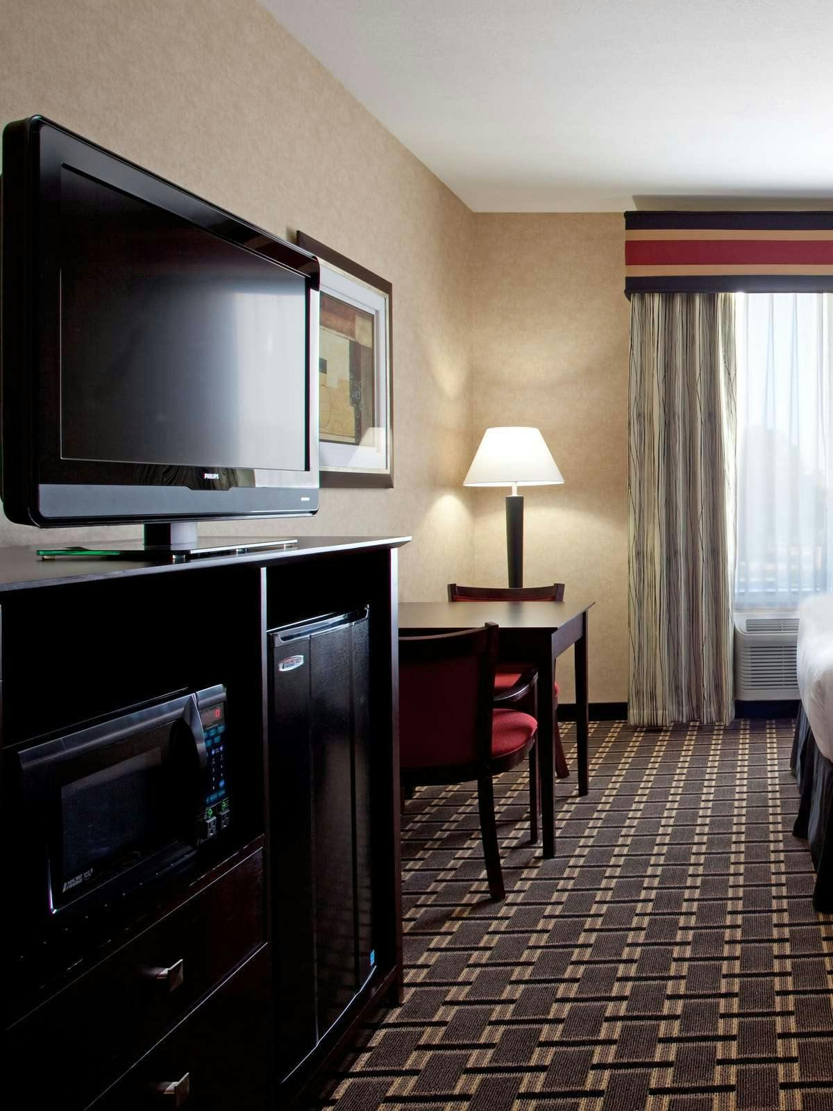 Hotel Holiday Inn Express Hotel & Suites Amite photo 2