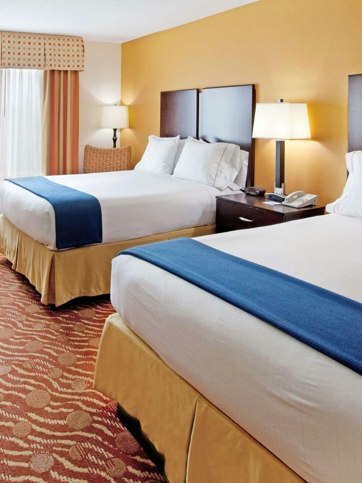 Hotel Holiday Inn Express Hotel & Suites Anderson photo 1