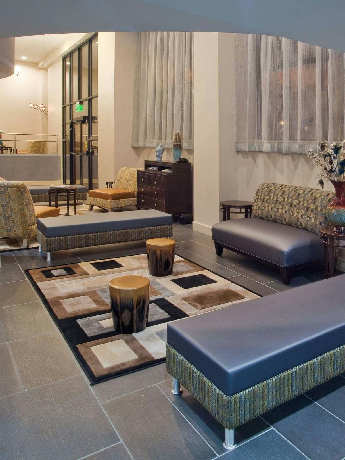 Hotel Holiday Inn Express Hotel & Suites Atlanta Downtown photo 3