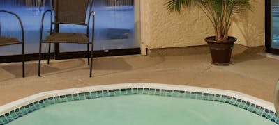 Holiday Inn Express Hotel & Suites Branson 76 Central