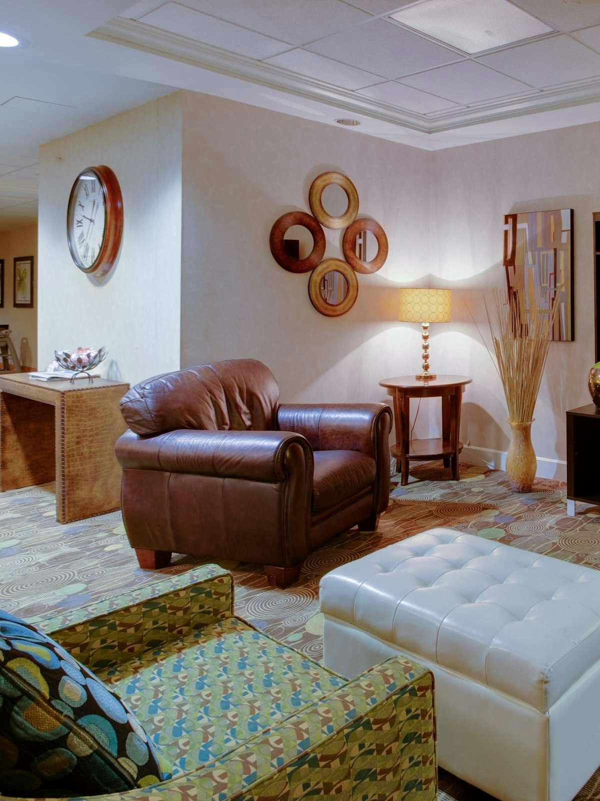 Hotel Holiday Inn Express Hotel & Suites Brattleboro photo 3