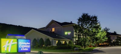 Holiday Inn Express Hotel & Suites Brattleboro