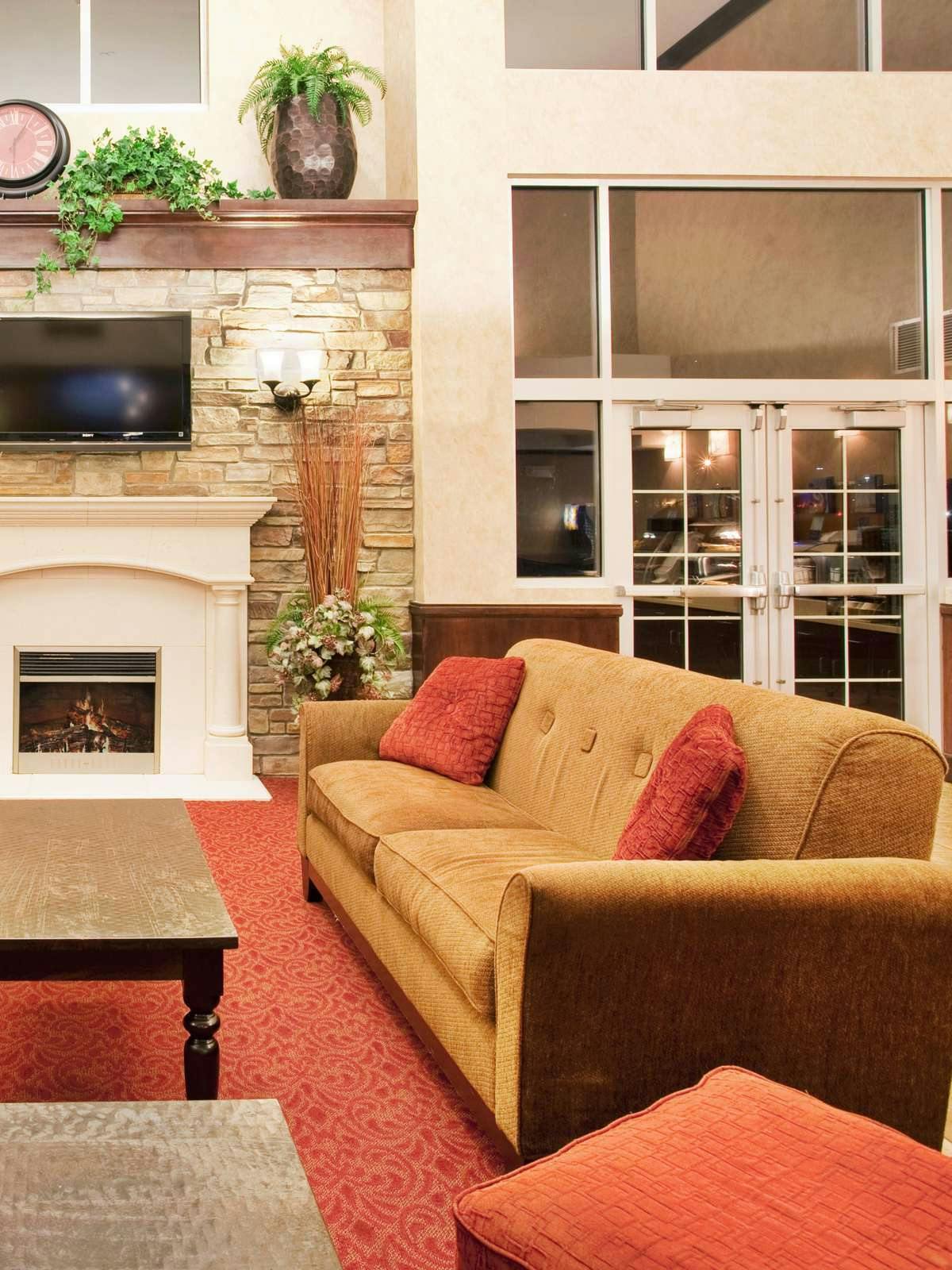 Hotel Holiday Inn Express Hotel & Suites Andover photo 3