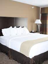 Hotel Holiday Inn Express Hotel & Suites Bridgeport photo 1