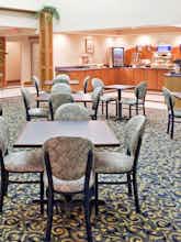 Hotel Holiday Inn Express Hotel & Suites Bucyrus photo 4