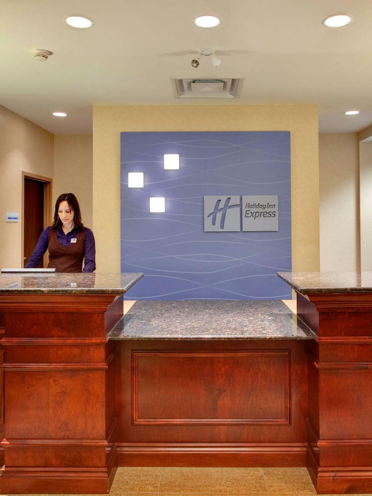 Hotel Holiday Inn Express Hotel & Suites Brockville photo 5