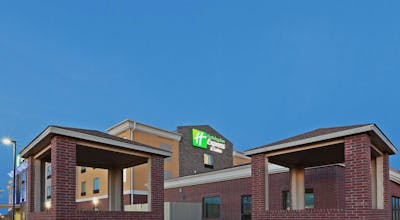 Holiday Inn Express Hotel & Suites Brownfield