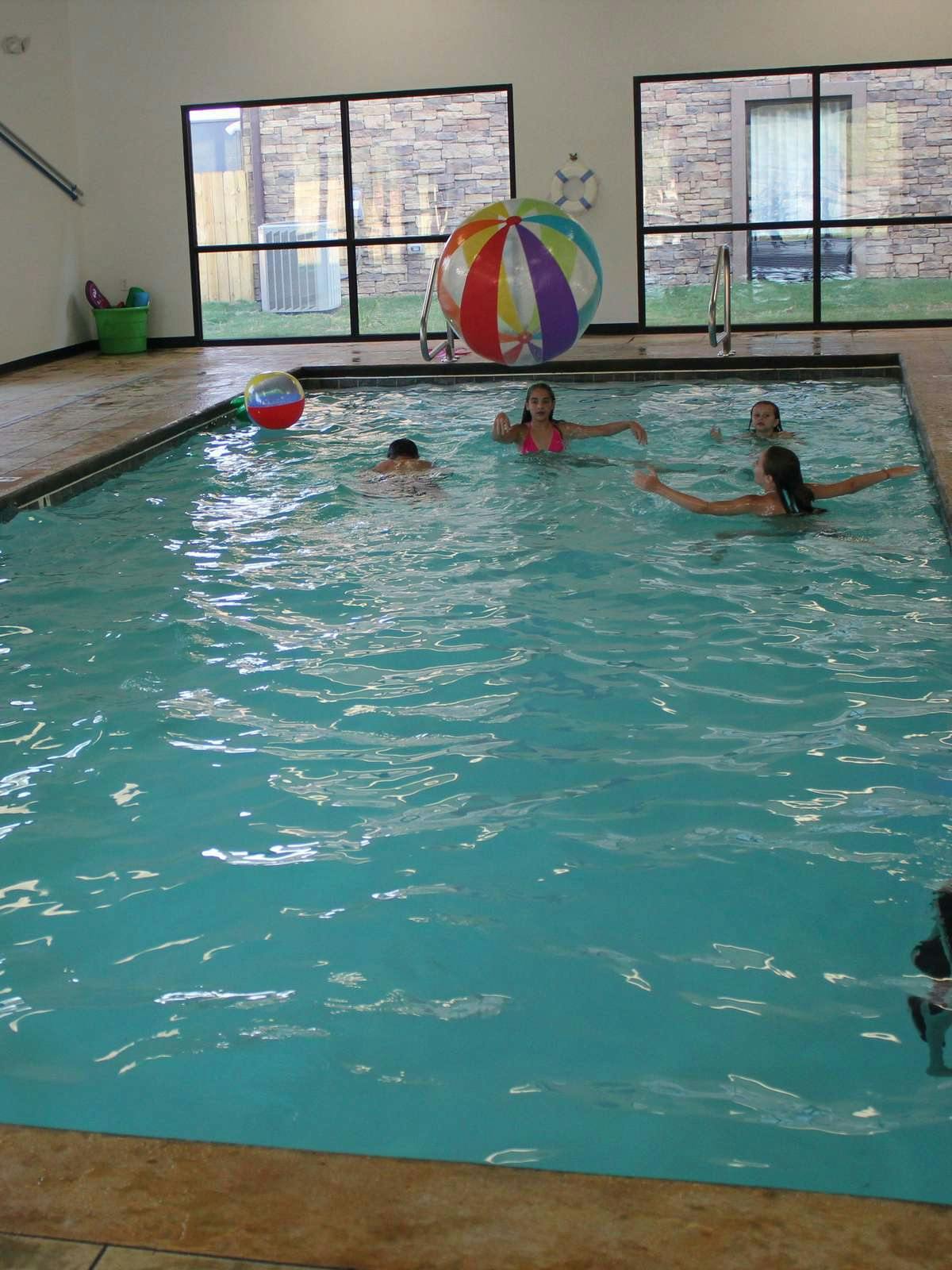 Hotel Holiday Inn Express Hotel & Suites Caddo Valley photo 5