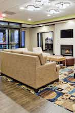 Hotel Holiday Inn Express Hotel & Suites Buford photo 3