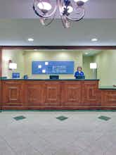 Hotel Holiday Inn Express Hotel & Suites Cadillac photo 4