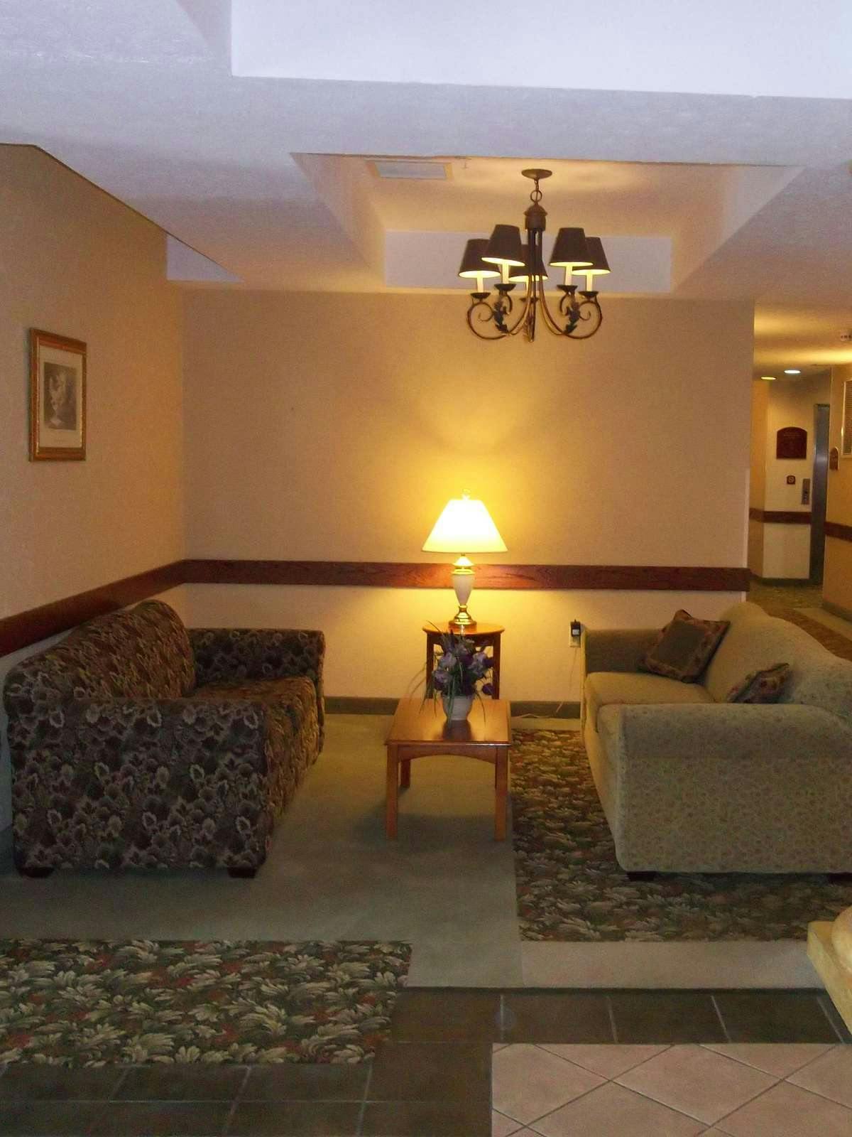 Hotel Holiday Inn Express Hotel & Suites Cadillac photo 3