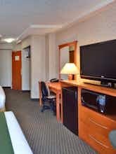 Hotel Holiday Inn Express Hotel & Suites Calgary photo 2