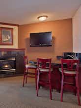 Hotel Holiday Inn Express Hotel & Suites Calgary South Macleod Trail S photo 2