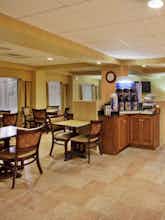 Hotel Holiday Inn Express Hotel & Suites Calhoun photo 5