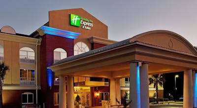 Holiday Inn Express Hotel & Suites Camden