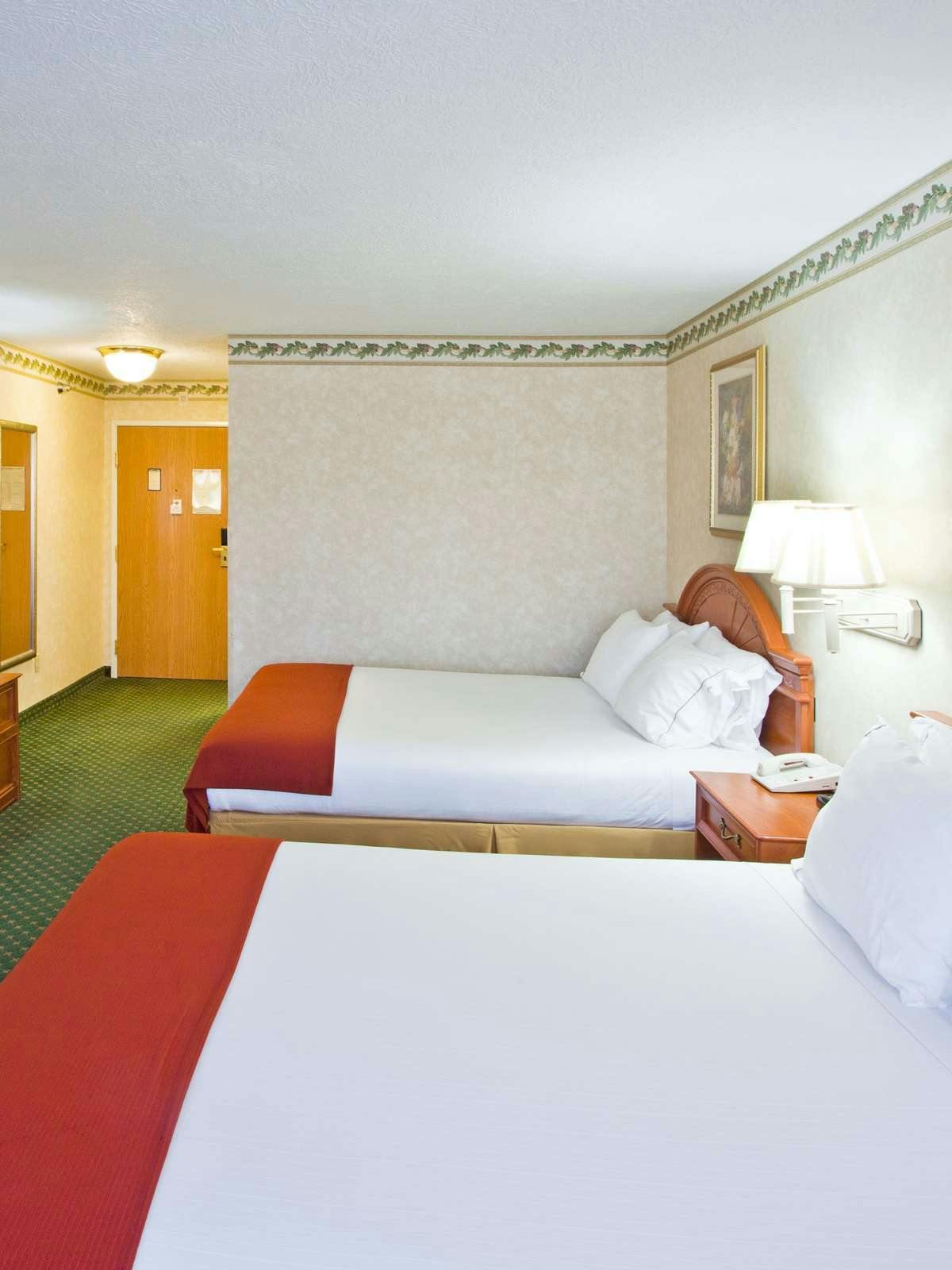 Hotel Holiday Inn Express Hotel & Suites Charlotte photo 1