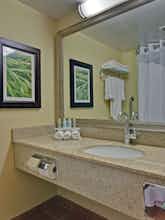 Hotel Holiday Inn Express Hotel & Suites Charlottetown photo 2