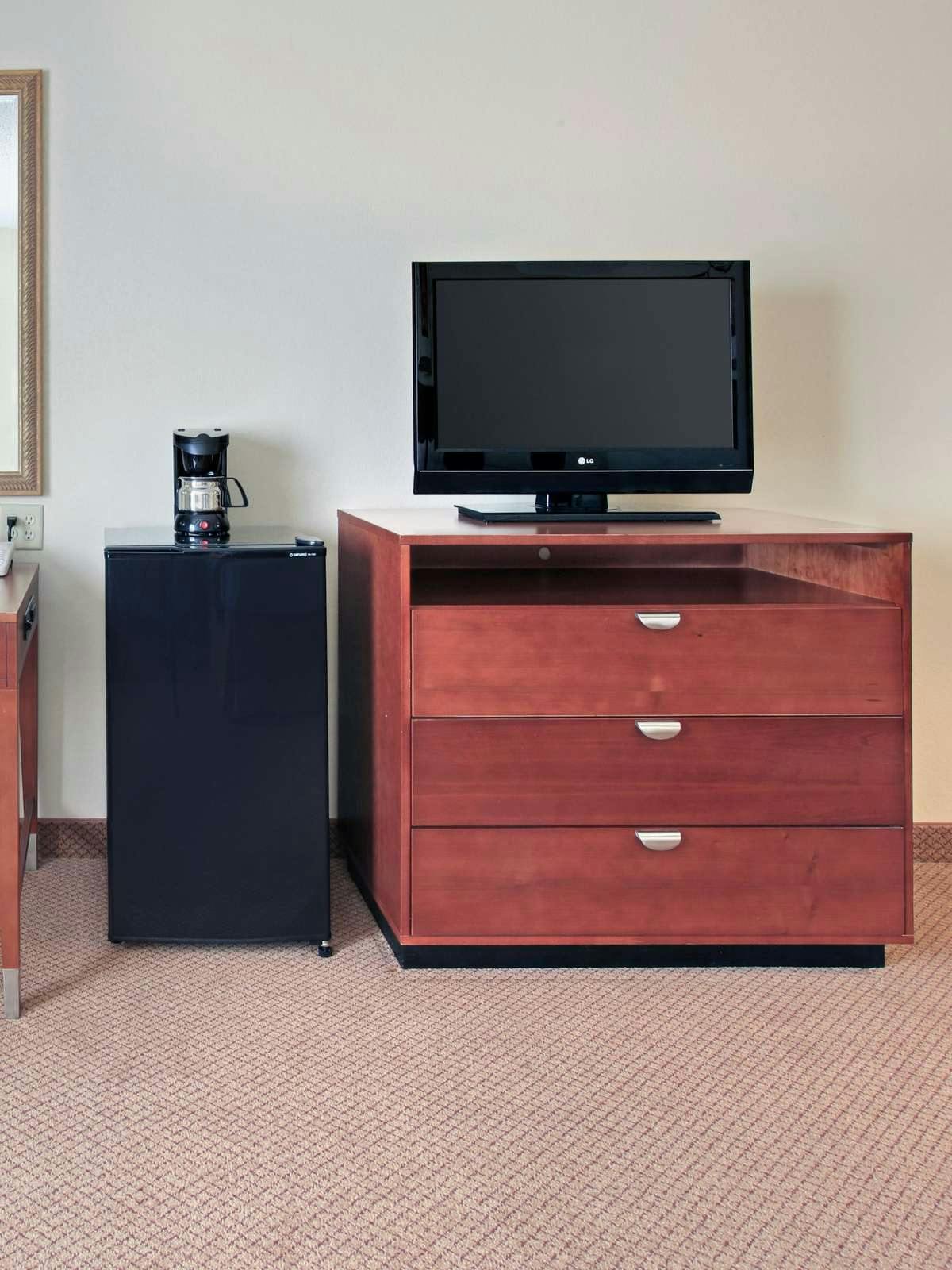 Hotel Holiday Inn Express Hotel & Suites Canton photo 2