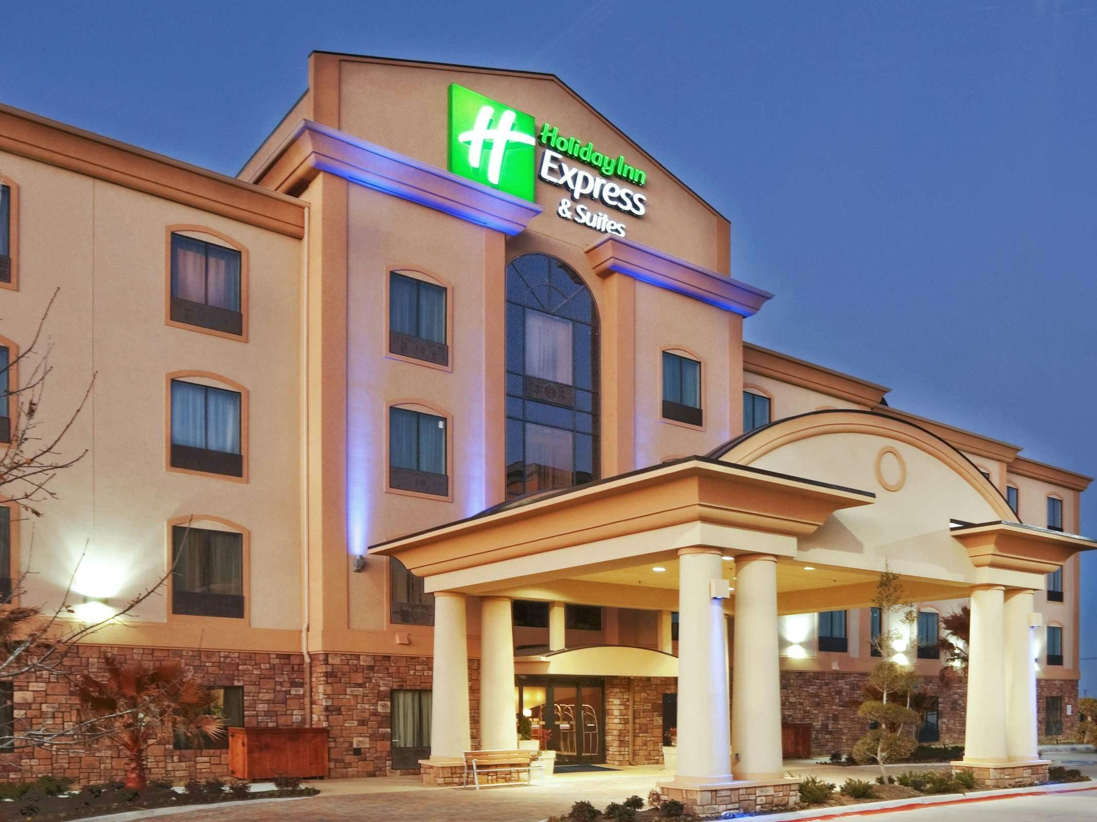 Last Minute Hotel Deals In Denton Hoteltonight