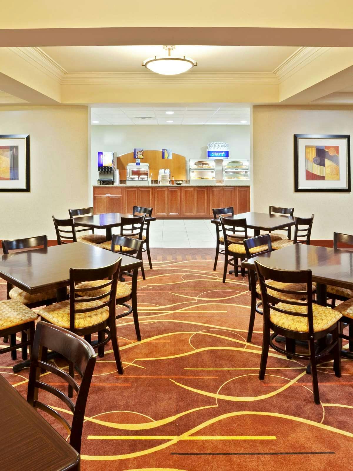 Hotel Holiday Inn Express Hotel & Suites Chehalis Centralia photo 5