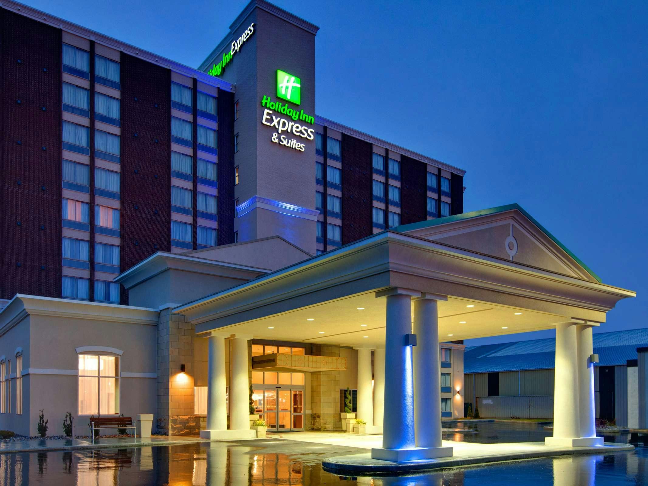 Holiday Inn Express Hotel & Suites Chatham South