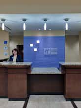 Hotel Holiday Inn Express Hotel & Suites Chatham South photo 4