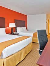 Hotel Holiday Inn Express Hotel & Suites Chicago Algonquin photo 1