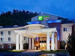 Holiday Inn Express Hotel & Suites Cherokee Casino