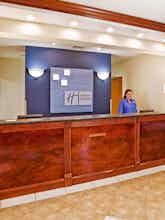 Hotel Holiday Inn Express Hotel & Suites Cherokee Casino photo 3