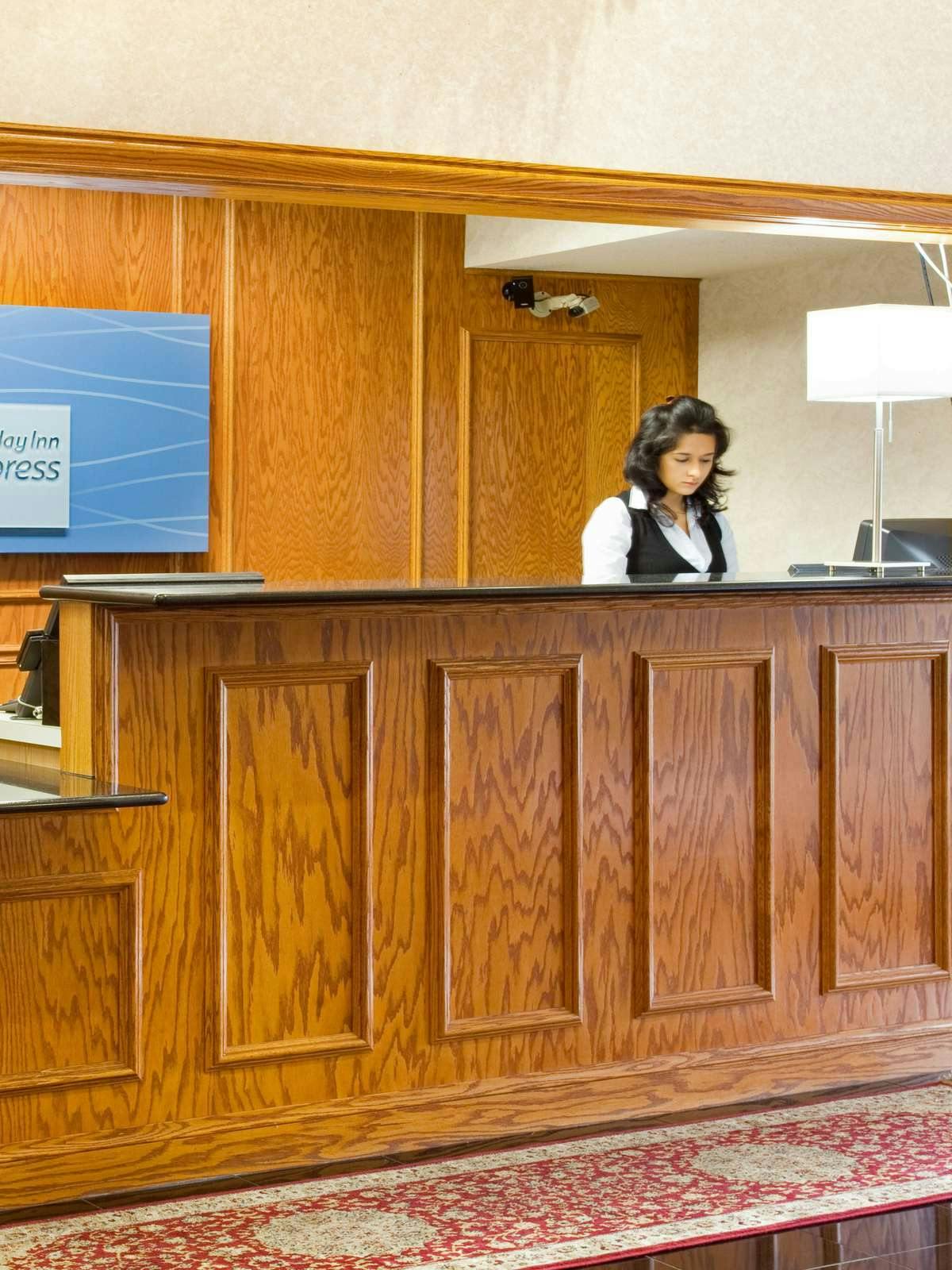 Hotel Holiday Inn Express Hotel & Suites Chicago Libertyville photo 5