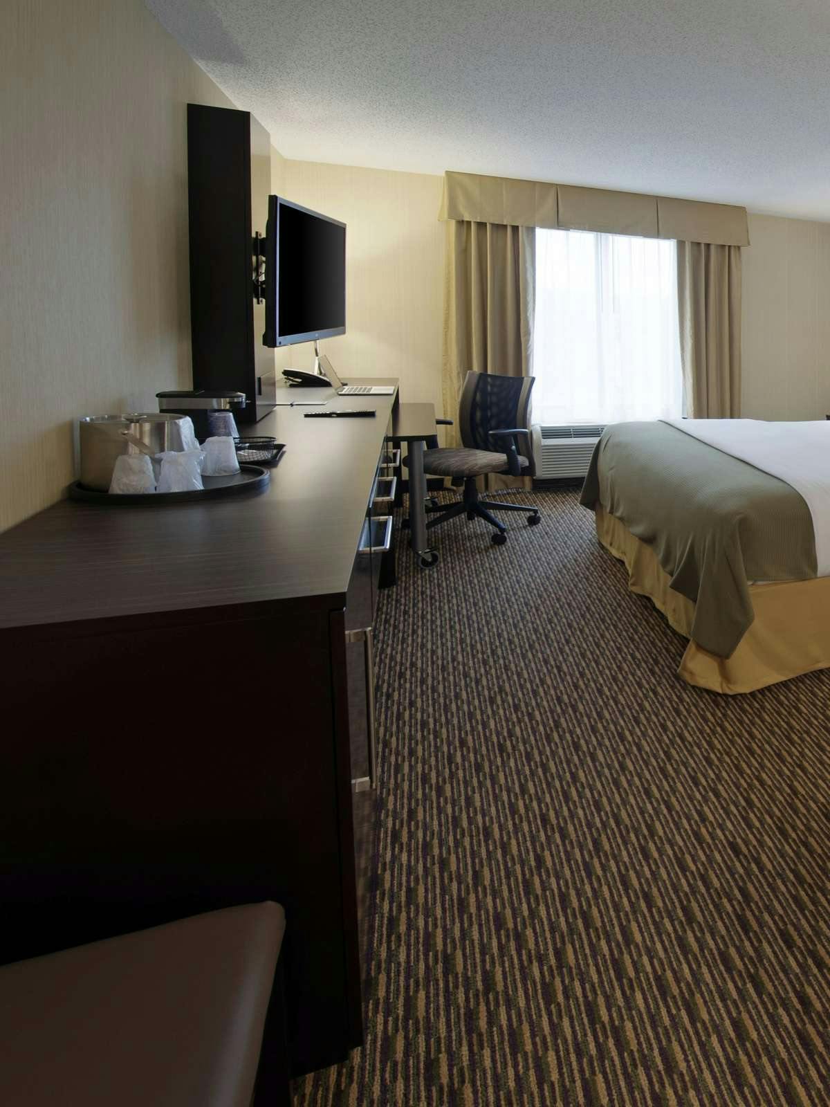 Hotel Holiday Inn Express Hotel & Suites Clearfield photo 2