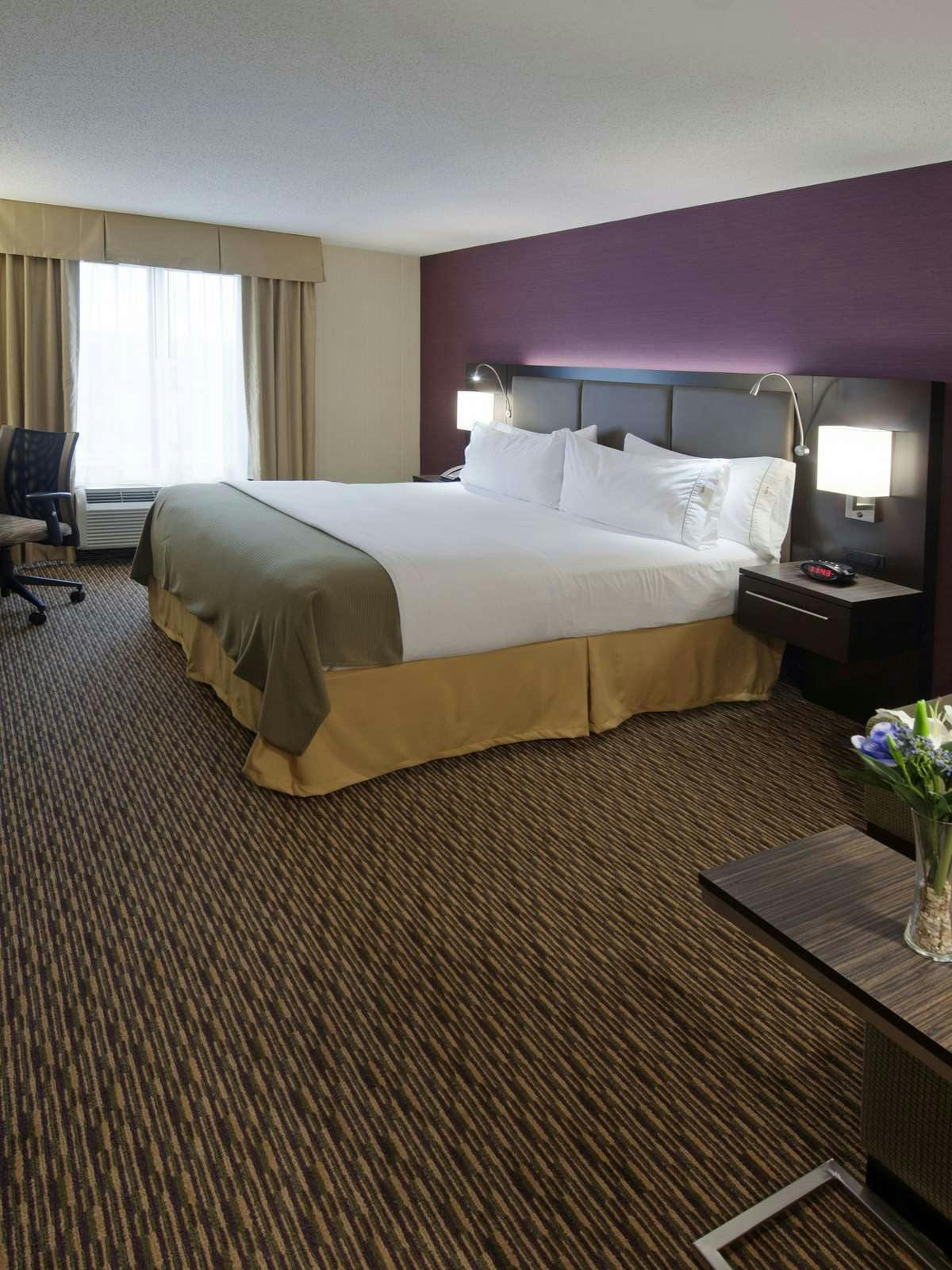 Hotel Holiday Inn Express Hotel & Suites Clearfield photo 1