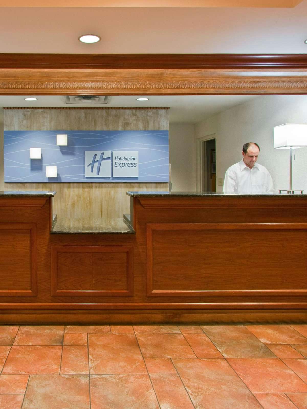 Hotel Holiday Inn Express Clearwater North/Dunedin photo 4