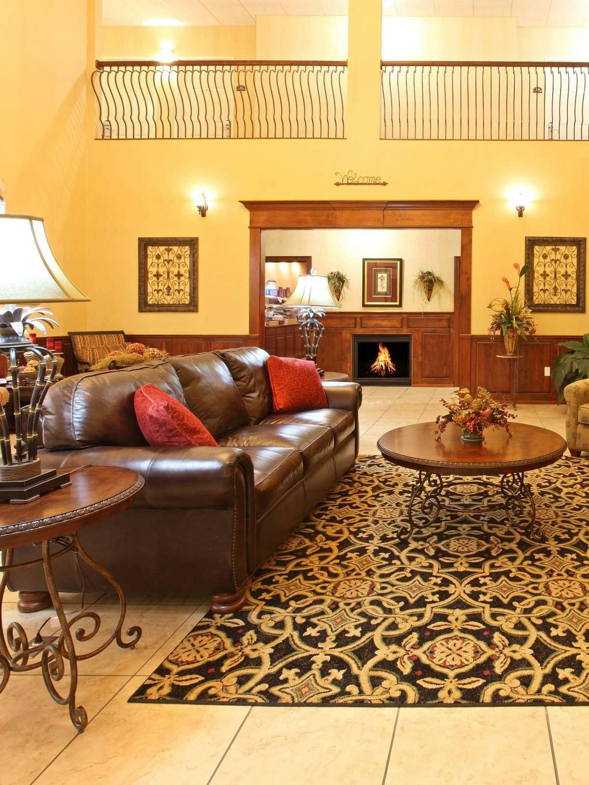 Hotel Holiday Inn Express Hotel & Suites Clarksville photo 4