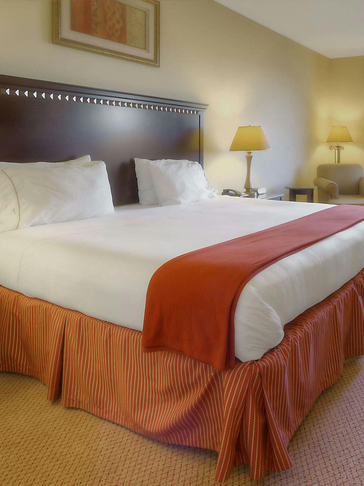 Hotel Holiday Inn Express Hotel & Suites Clarksville photo 1