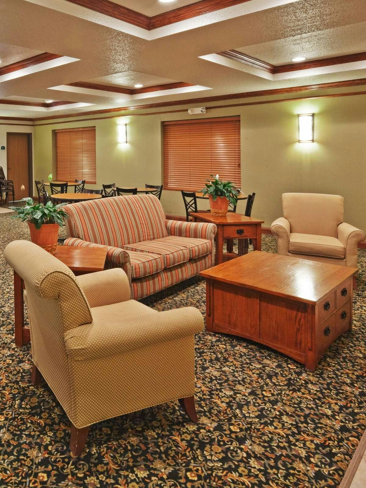 Hotel Holiday Inn Express Hotel & Suites Chickasha photo 5