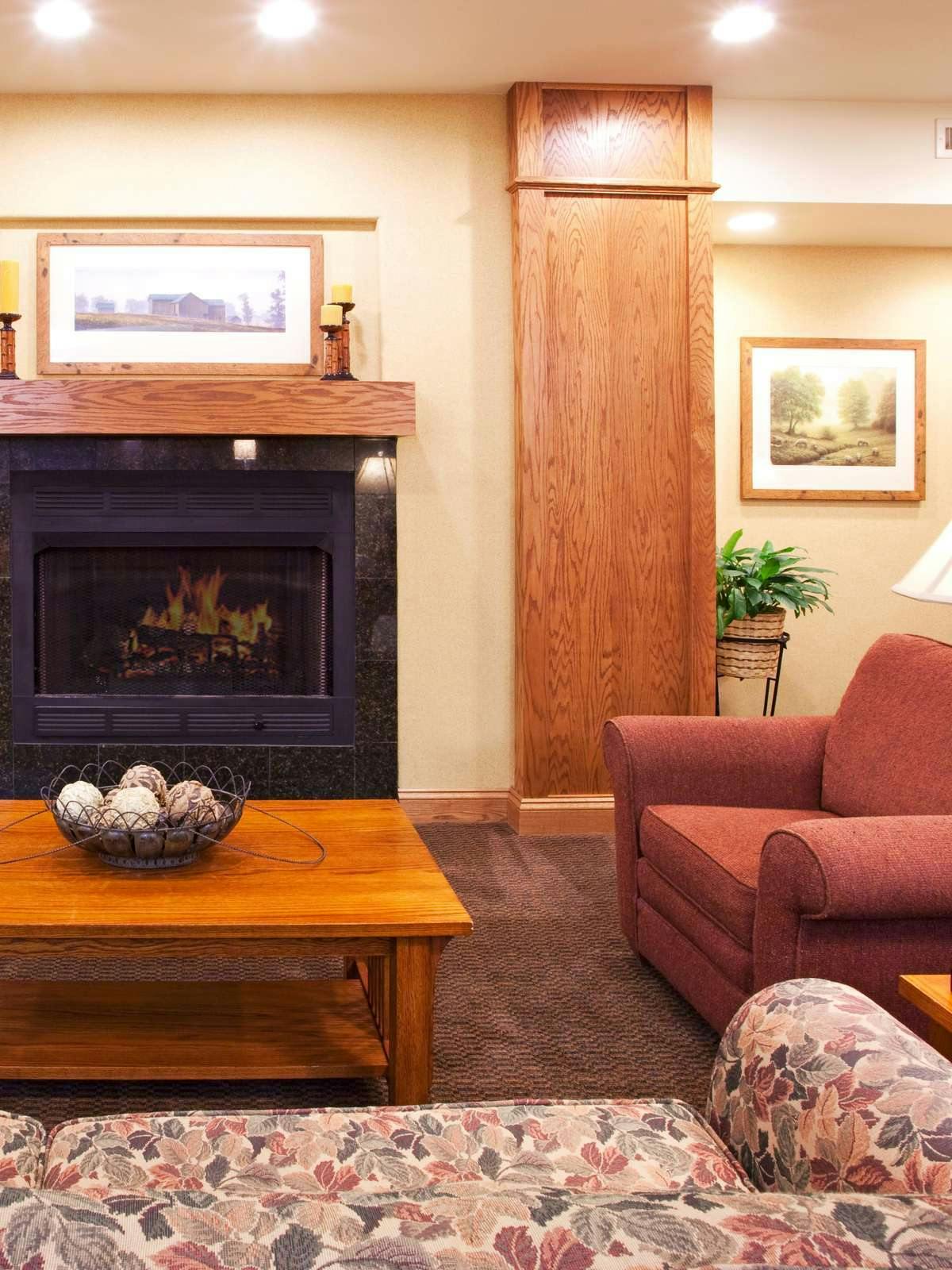 Hotel Holiday Inn Express Hotel & Suites Claypool Hill photo 3