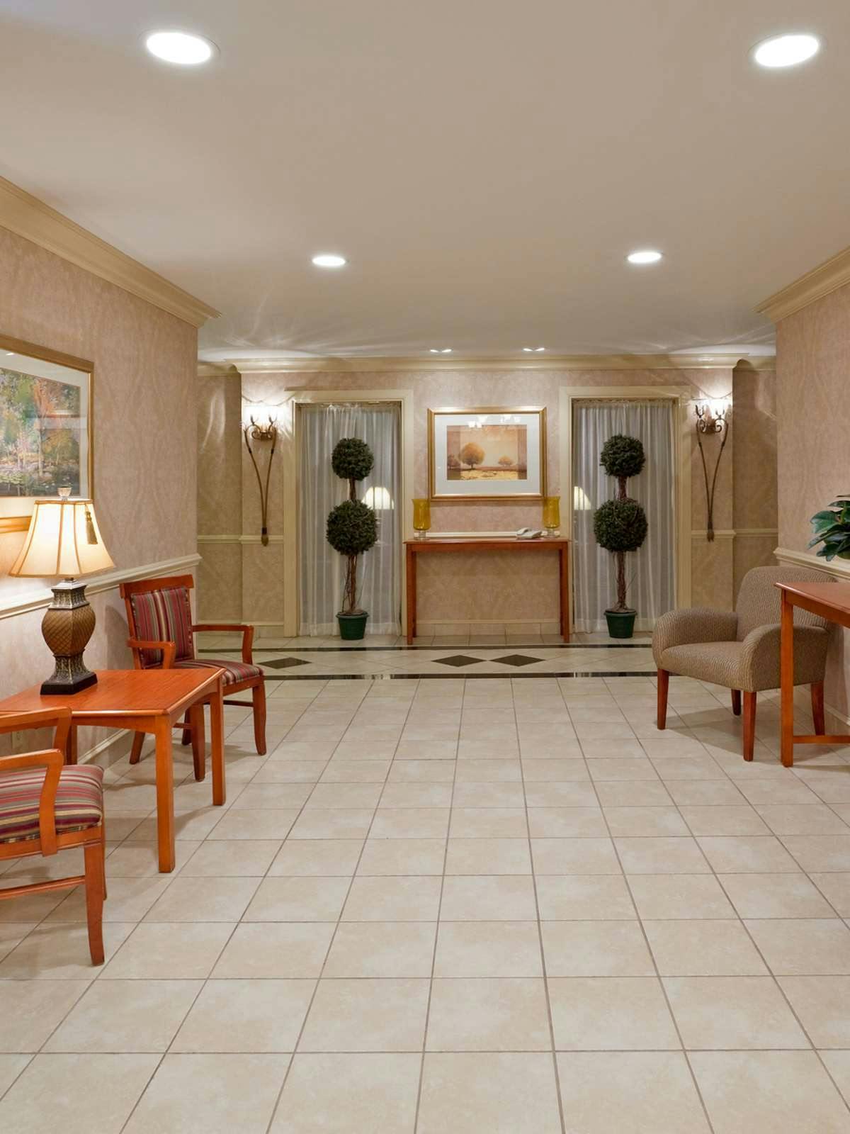 Hotel Holiday Inn Express Hotel & Suites Clifton Park photo 2