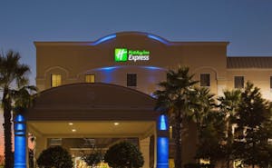 Holiday Inn Express Hotel & Suites Clearwater/US 19 N